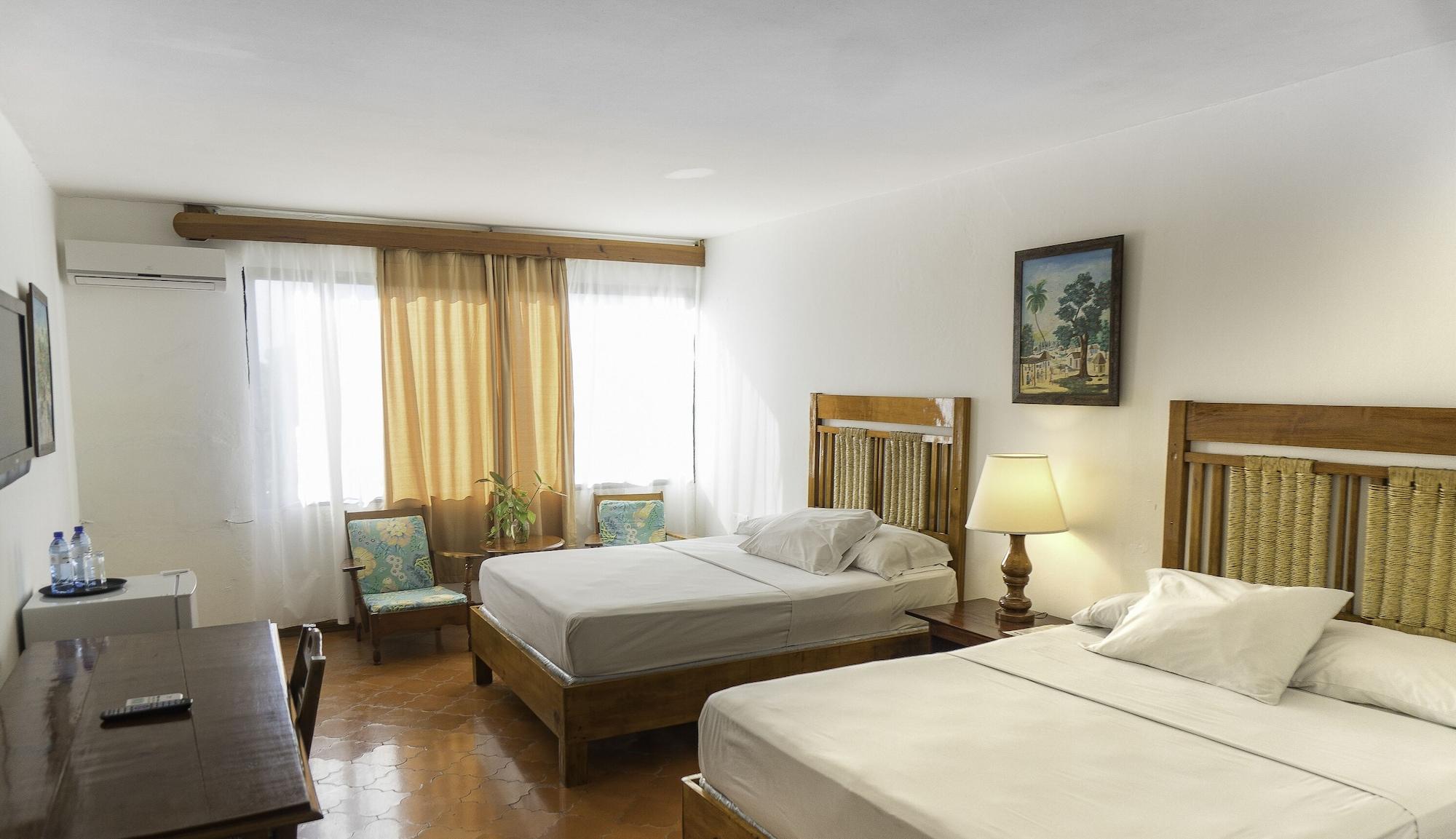 Hotel Mont Joli كاب هايتي المظهر الخارجي الصورة